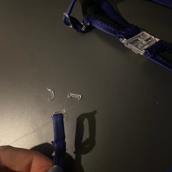 Bikini Üstü Askısındaki O-Ring Ve Plastik Parça Kısa Sürede Kırıldı