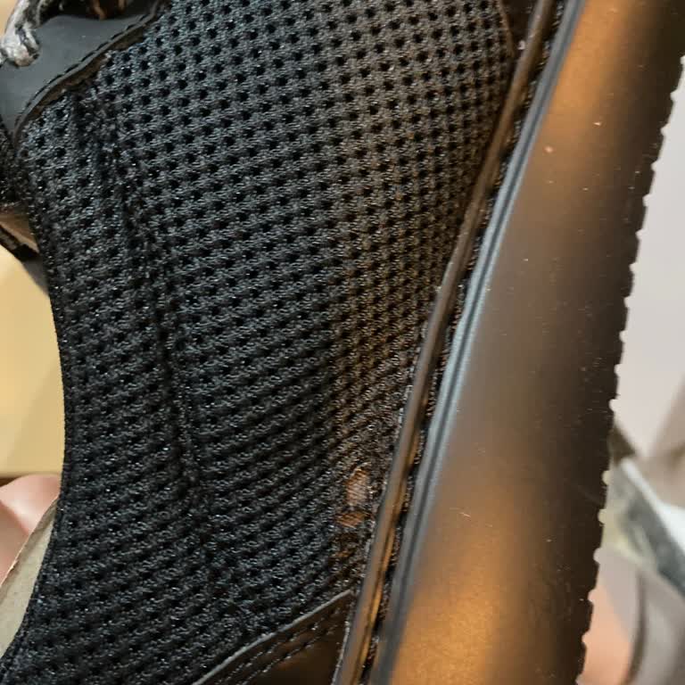 Aldığım Camper Ayakkabı Yırtık Çıktı, Değişim Talebim Reddedildi