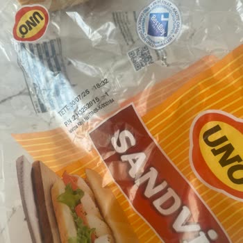 UNO&nbsp;Ekmek Son Kullanma Tarihi Geçmemiş Sandviç Ekmeği Bayat Çıktı!