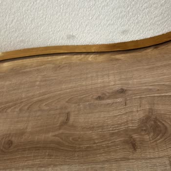 Aldığım Mobilyalar Defolu Ve Renkleri Uyumlu Değil