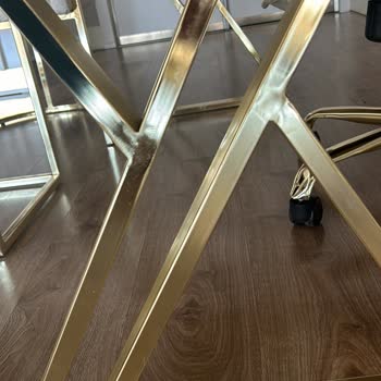 Aldığım Mobilyalar Defolu Ve Renkleri Uyumlu Değil