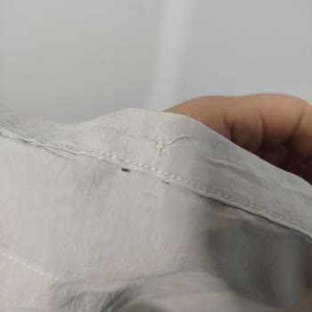Satın Aldığım Gömlek Kısa Sürede Yıprandı, Firma Sorumluluk Almadı