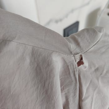 Satın Aldığım Gömlek Kısa Sürede Yıprandı, Firma Sorumluluk Almadı