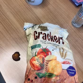 Aldığım Krakerler Tamamen Yanık Çıktı