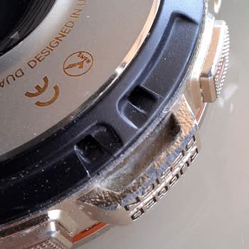 Dayanıklı Diye Aldığım Saat Kısa Sürede Paslandı