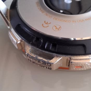 Dayanıklı Diye Aldığım Saat Kısa Sürede Paslandı