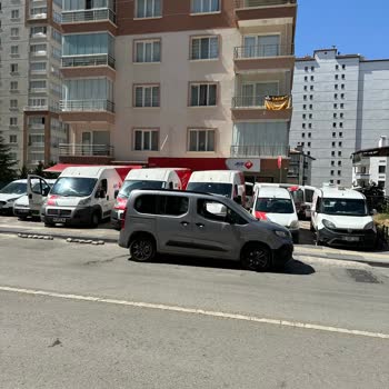 Aras Kargo Şubesinde Erişim Ve Teslimat Sorunu