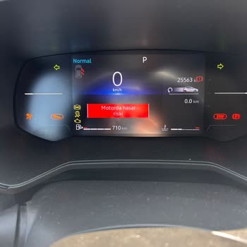 Sıfır Kilometre Renault Clio Yolda Kaldı, Servis Ve İkame Araç Mağduriyeti