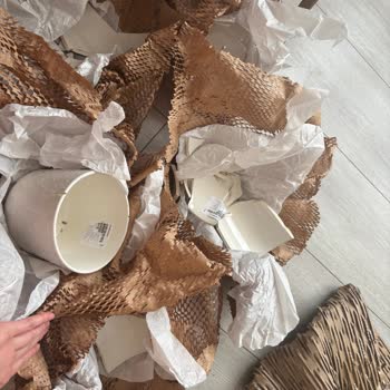 Kırık Gelen Saksılar Ve İade Talebine Cevap Verilmemesi