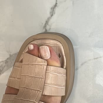 Aldığım Sandaletin Hatalı Çıkması Ve İade Talebimin Reddedilmesi