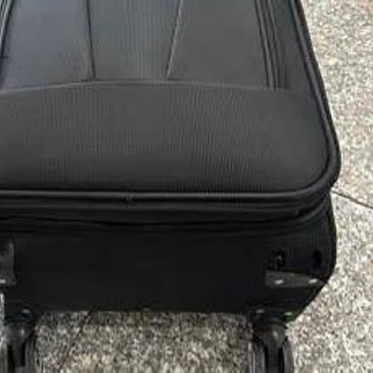 SunExpress Düsseldorf-Diyarbakır Koffer beschädigt, Reparatur statt Ersatz gefordert