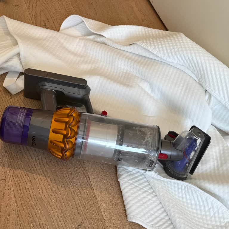 Süpürge Çekmiyor Ve Müşteri Hizmetleri Yardımcı Olmuyor