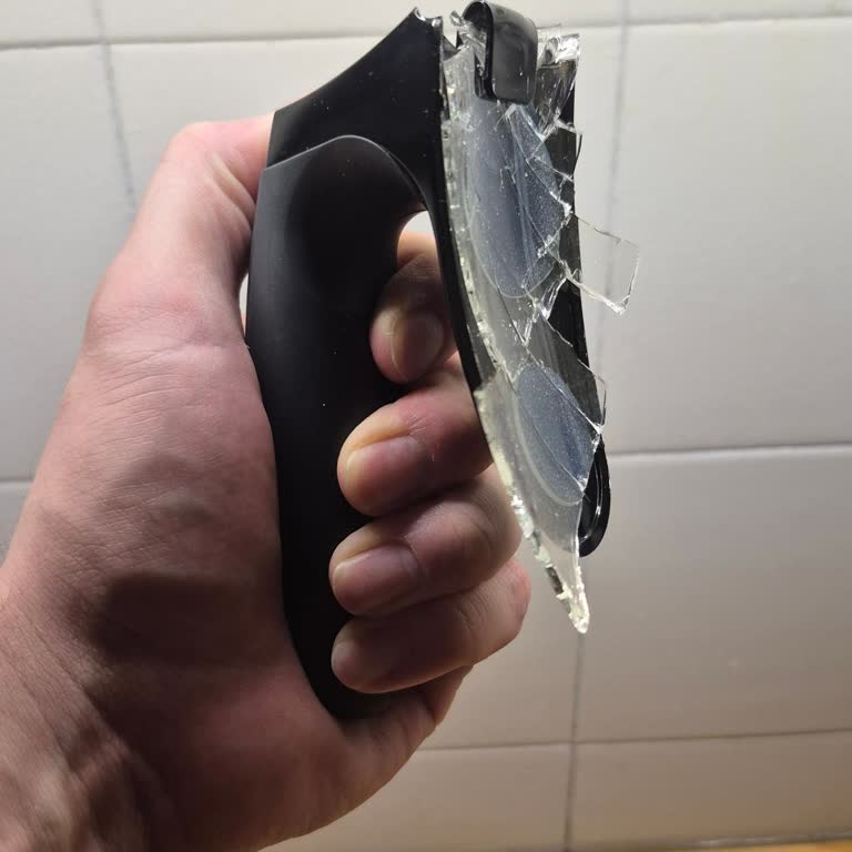 Kırılan Cam Demlik İçin Yüksek Fiyat Ve Stok Sorunu Mağduriyet Yarattı