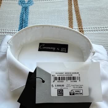 D’S Damat Teşhir Gömleği Satışı Ve Dikkatsiz Çalışanlar