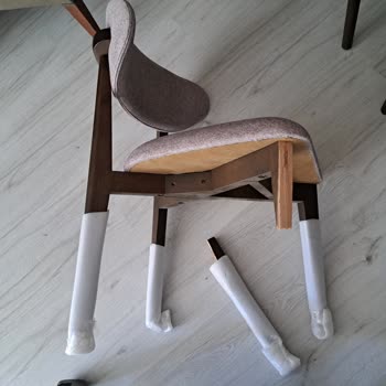 Kırık Sandalye 40 Gündür Teslim Edilmedi, Bilgi Alamıyorum