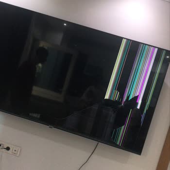 Grundig TV'de Sebepsiz Ekran Sorunu Ve Yetersiz Destek