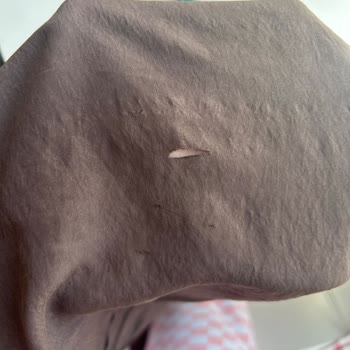 Aldığım Pantolon Hem Defolu Hem De İletişim Yok