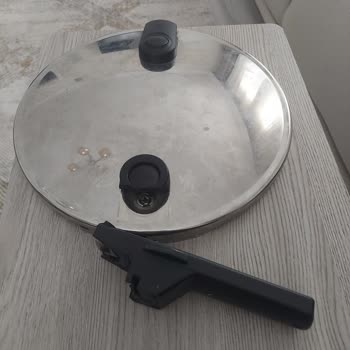 Fissler Düdüklü Tencere Sapı Kırıldı, Müşteri Hizmetlerine Ulaşılamıyor