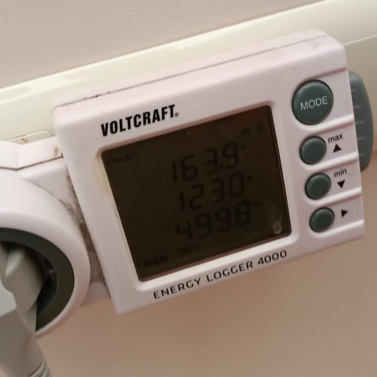 Pamukkale Zeytinköy'de Sürekli Elektrik Ve Voltaj Sorunu