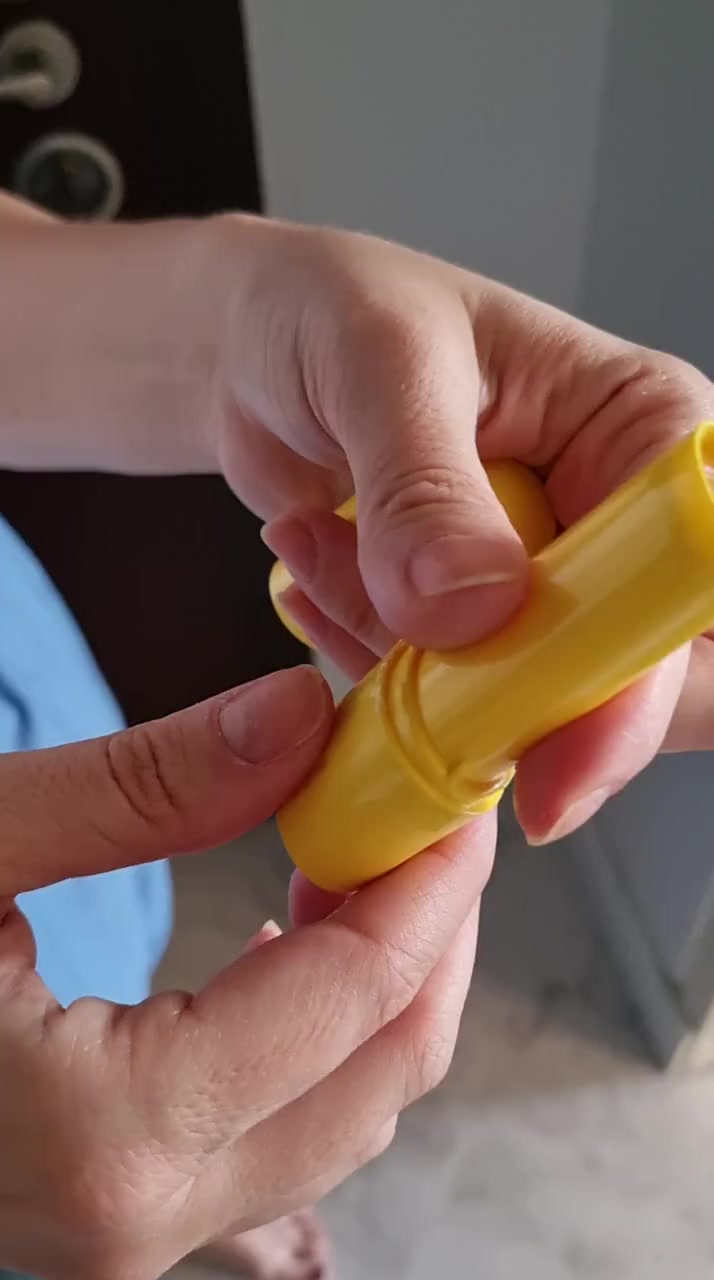 I Used Mustela Stick Sunscreen Twice and the Twist Mechanism Broke Completely video cover