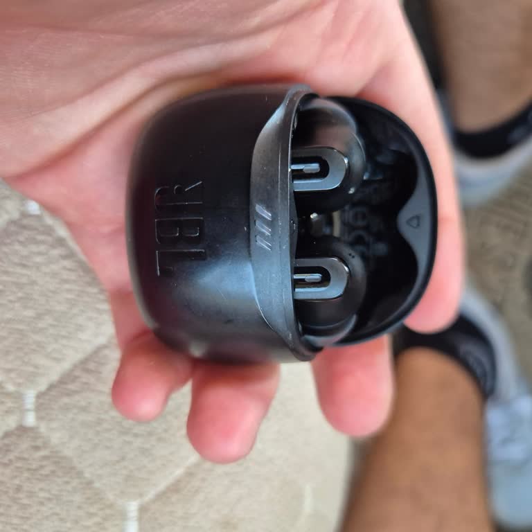 JBL Tune Flex 2 Kulaklıkta Şarj Ve Kapak Sorunu