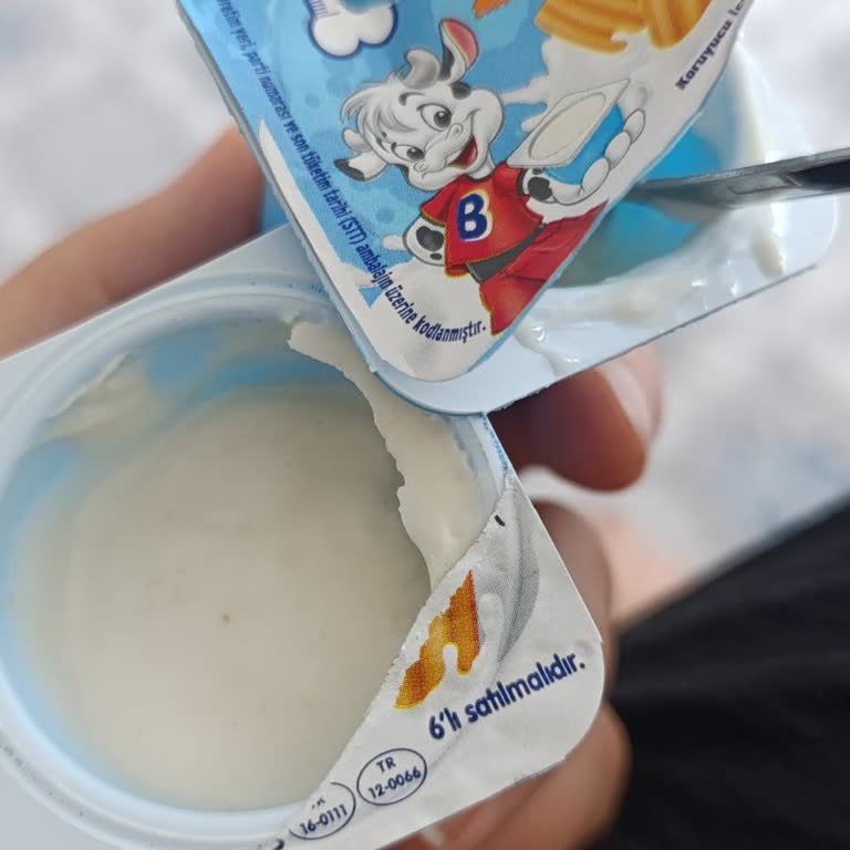 Aldığım Danone Büyümix Bozuk Ve Pütürlü Çıktı