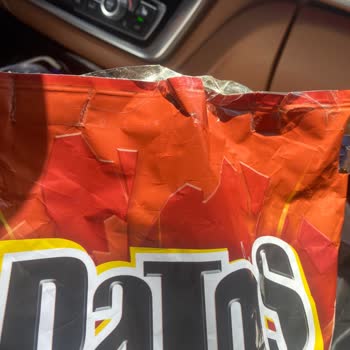 Açılmış Ve Bantlanmış Cips Paketi Şoku!