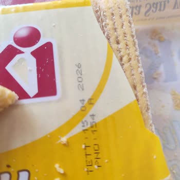 Gofretin İçinden Siyah Cisim Çıktı: Şok Markette Şaşırtan Durum