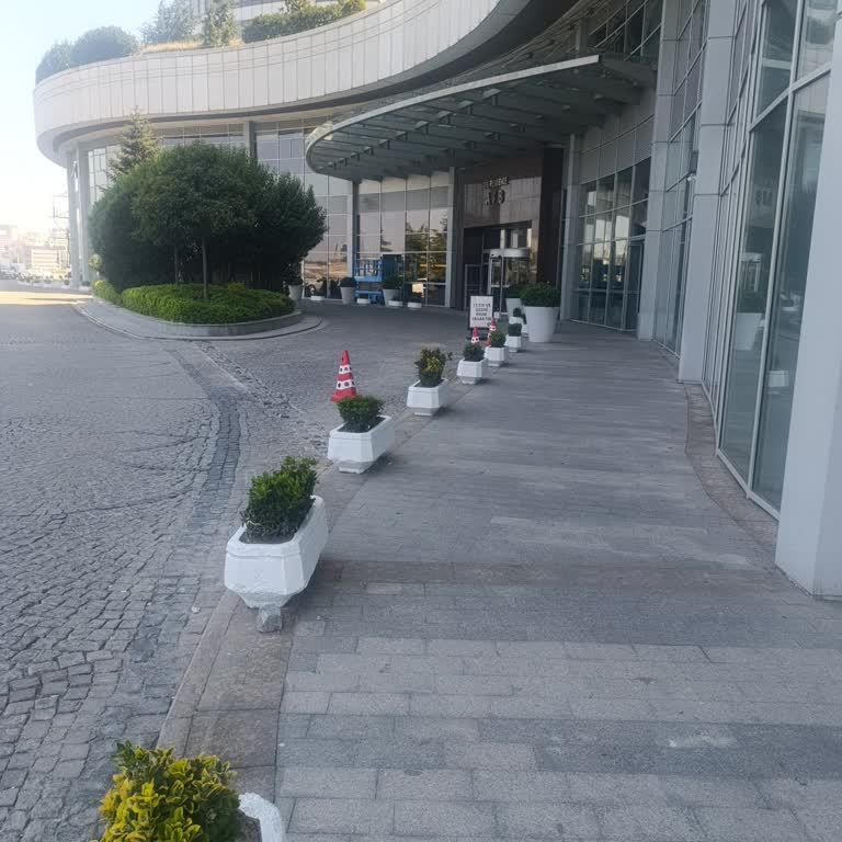 QNB Finansbank Mall Of İstanbul Şubesinde Bireysel İşlemler Engellendi