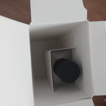 Aldığım Parfüm Şişesinde Böcek Ve Üretim Hataları