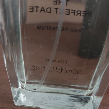 Parfüm Şişesinde Böcek Ve Düzensiz Üretim Şoku!