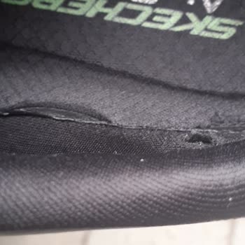 İki Ayda Yırtılan Ayakkabılara Kullanıcı Hatası Denilmesi Mağduriyet Yarattı