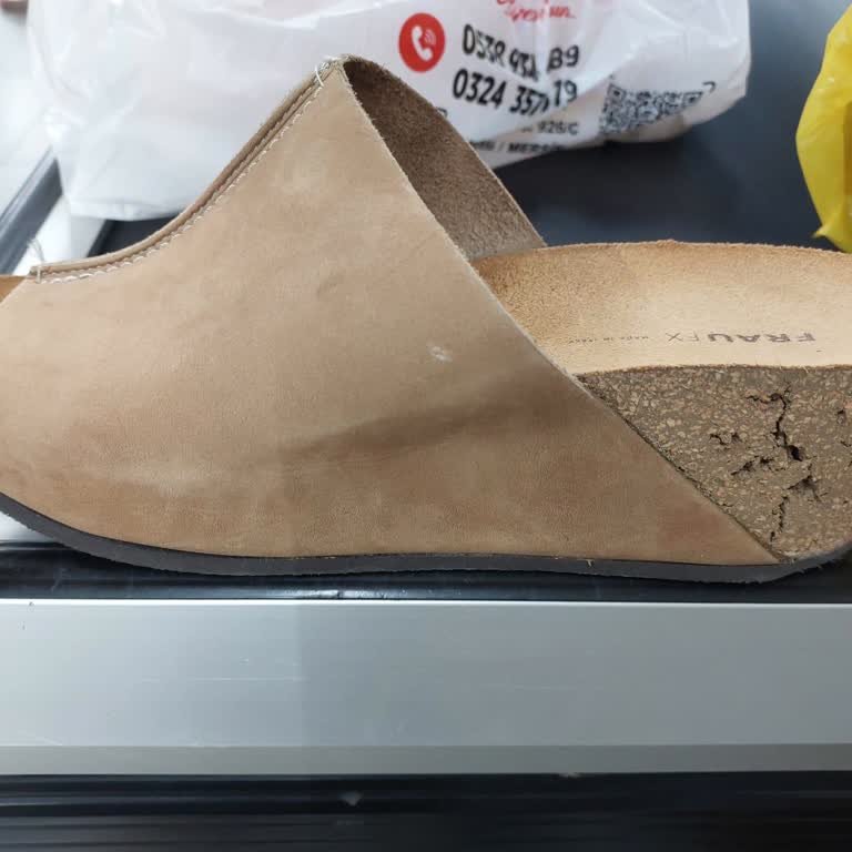 İlk Kullanımda Hasar Gören Frau Marka Terliğim İçin Çözüm Bekliyorum