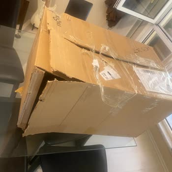 Kiğılı Giyim Gecikmeli ve Hasarlı Ürün Teslimatı Hayal Kırıklığı Yarattı