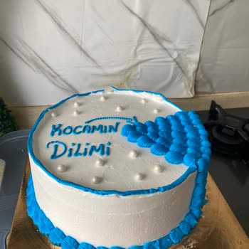 Siparişe Uygun Olmayan Pasta Ve İlgisiz Hizmet Nedeniyle Mağduriyet