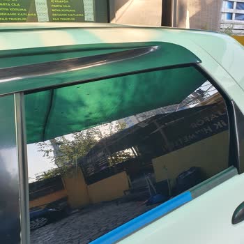 Oto Cam Kireç Sökücü Kullanımı Sonrası Camlarda Kalıcı Hasar Ve Yüksek Masraf