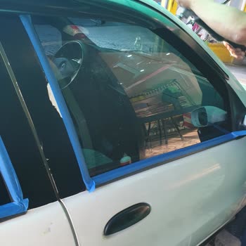 Oto Cam Kireç Sökücü Kullanımı Sonrası Camlarda Kalıcı Hasar Ve Yüksek Masraf