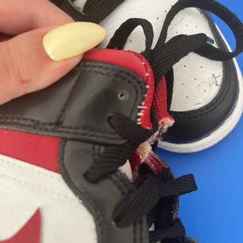 Ayakkabılar Özensiz Ve Hasarlı Şekilde Teslim Edildi Şoktayım