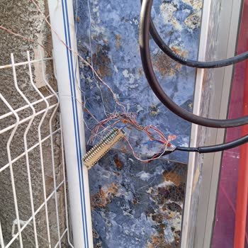 İnternet Kablomuz Koparıldı Kimse İlgilenmiyor