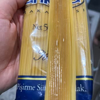 Aldığım Makarna Yapışık Ve Lekeliydi, Sağlığımız Tehlikeye Girebilirdi