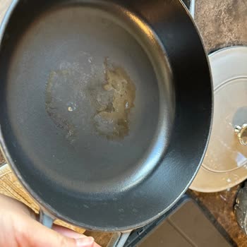 Zwilling Staub Döküm Tencerede Çatlama Ve Paslanma Sorunu Garanti Kapsamında Çözülmüyor