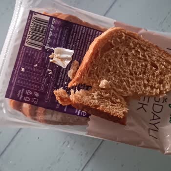 Aldığım Ekmekten Plastik Parça Çıktı, Sağlığımız Tehlikede