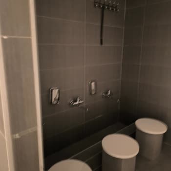 Agora AVM Antalya Mescidinde Kadınlar İçin Ayna Eksikliği Sorunu