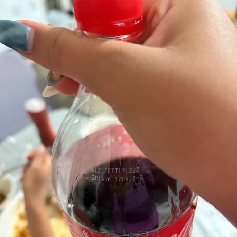 A101'den Alınan Coca-Cola Asitsiz Ve Bayat Çıktı