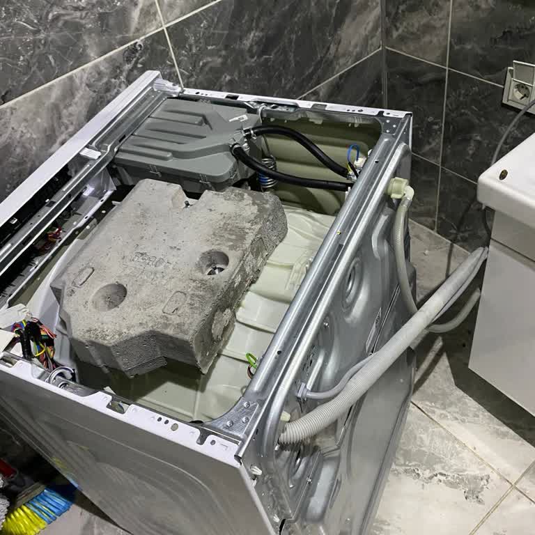 Bir Yıllık Çamaşır Makinesinde Çözülmeyen Arıza Mağduriyeti