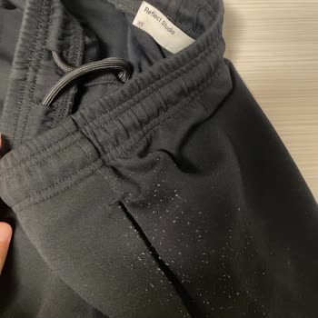 Yeni Aldığım Şortta Kısa Sürede Tüylenme Sorunu Yaşadım