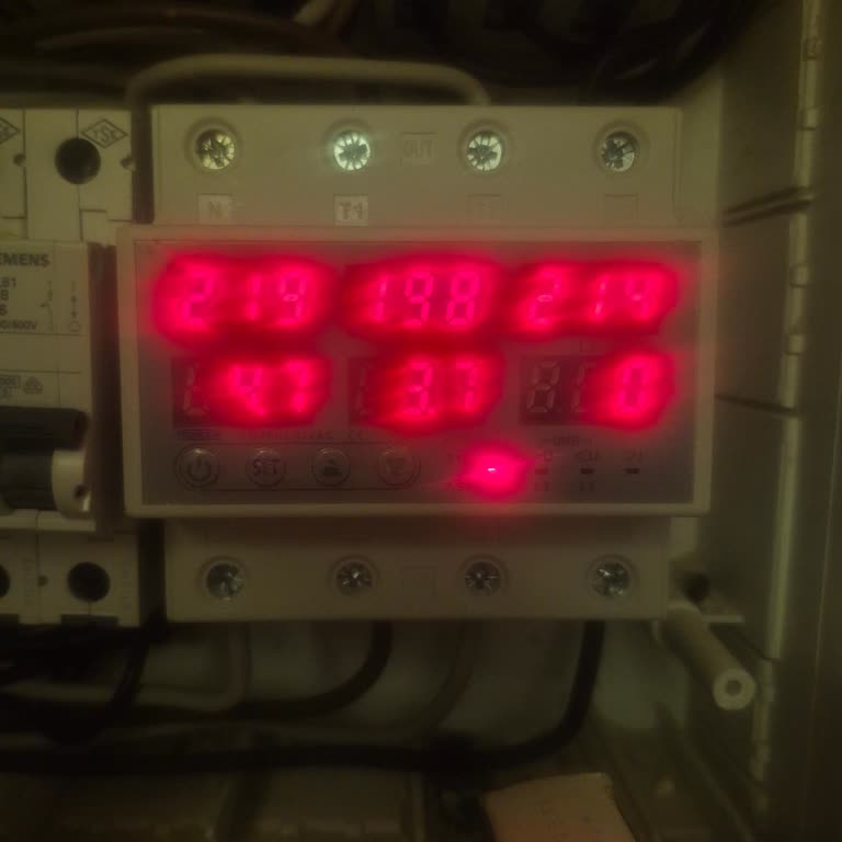 Sık Sık Yaşanan Elektrik Kesintileri Ve Voltaj Dalgalanması Mağduriyeti