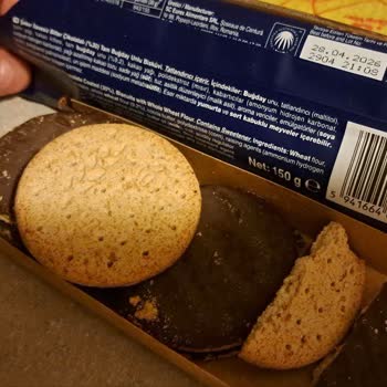 Son Kullanma Tarihi Geçmemiş Bisküvide Tuhaf Görünüm Ve Kalite Sorunu