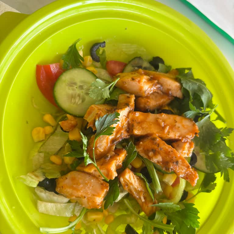 Subway'den Aldığım Salata Hem Kötü Hem De Küçük Porsiyonlu