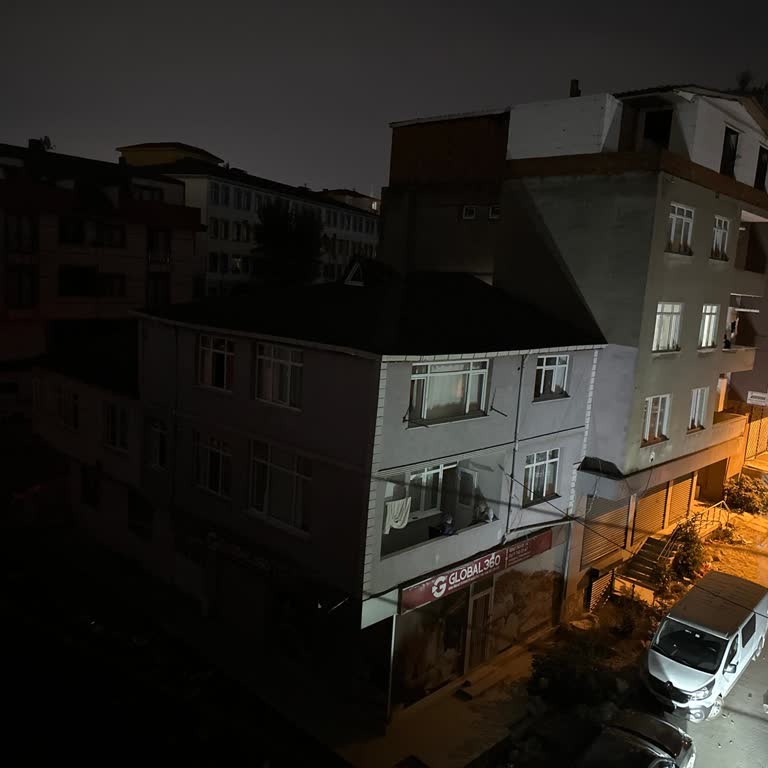 Gebze Beylikbağı'nda Sürekli Elektrik Kesintisi Ve İletişim Sorunu